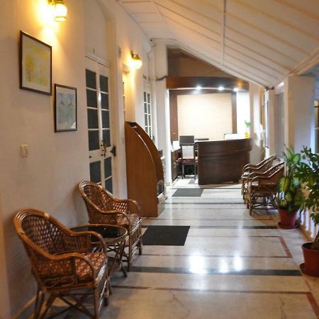 Mpt Rock End Manor, Pachmarhi Hotel Exterior foto