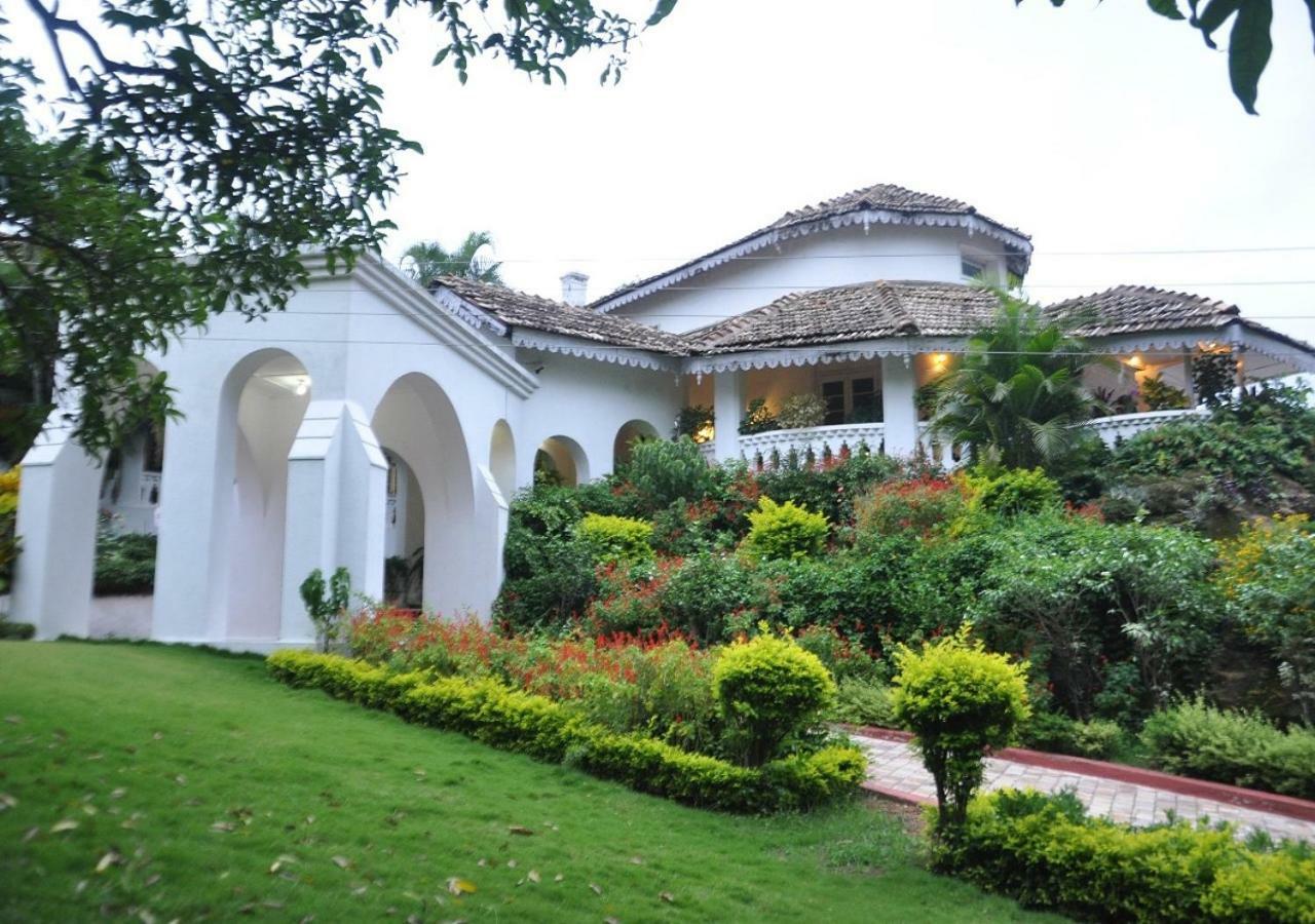 Mpt Rock End Manor, Pachmarhi Hotel Exterior foto