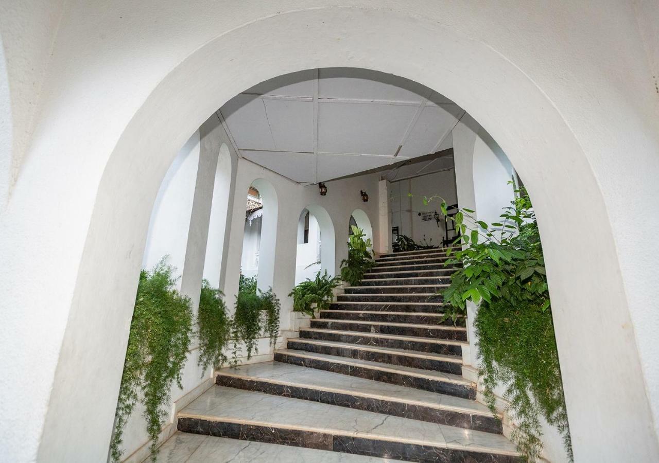 Mpt Rock End Manor, Pachmarhi Hotel Exterior foto