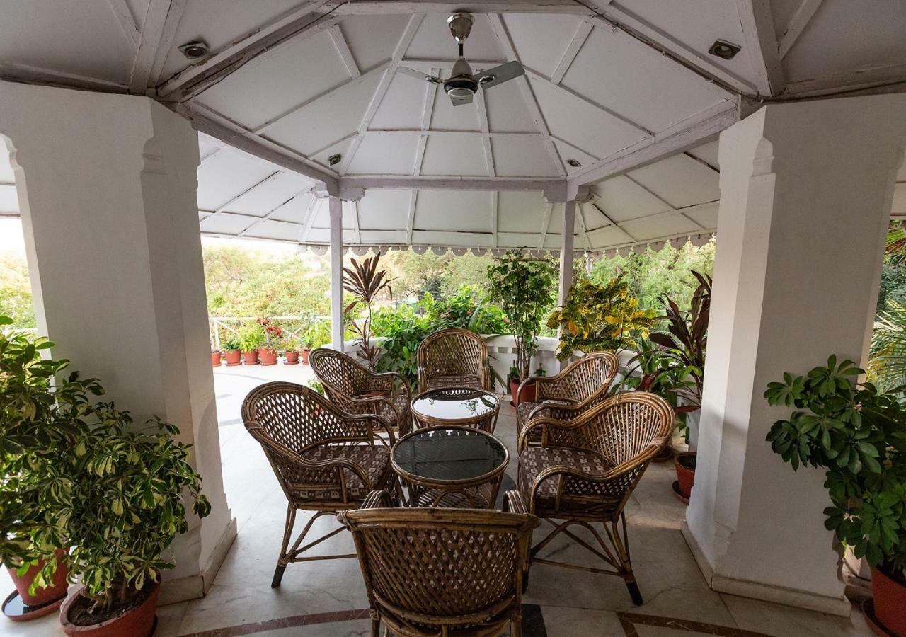 Mpt Rock End Manor, Pachmarhi Hotel Exterior foto