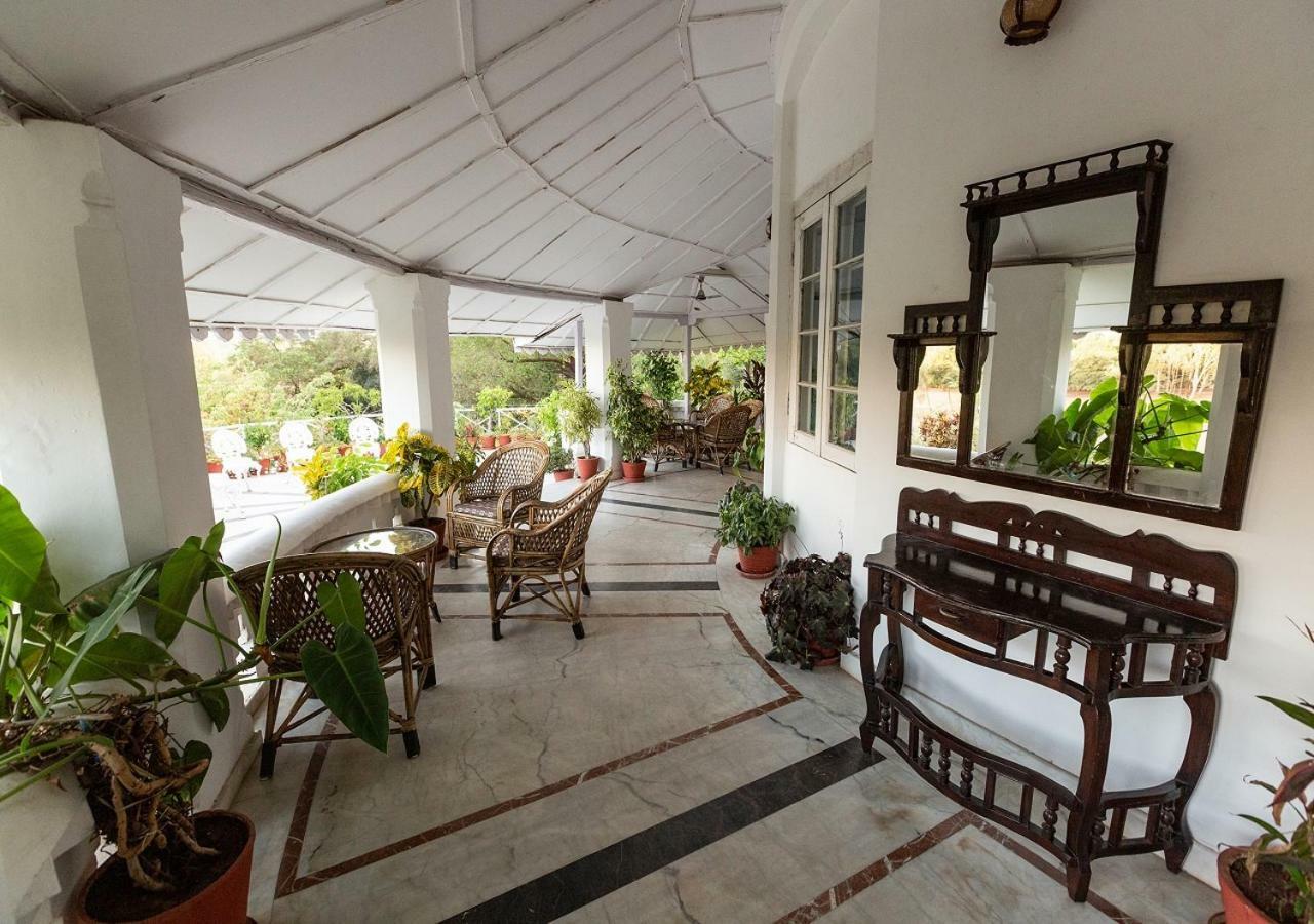 Mpt Rock End Manor, Pachmarhi Hotel Exterior foto
