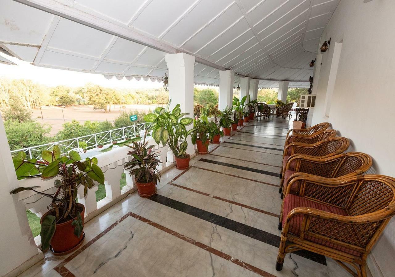 Mpt Rock End Manor, Pachmarhi Hotel Exterior foto